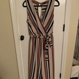 NWOT Women’s 10/TORRID 0 Mid calf Jumpsuit